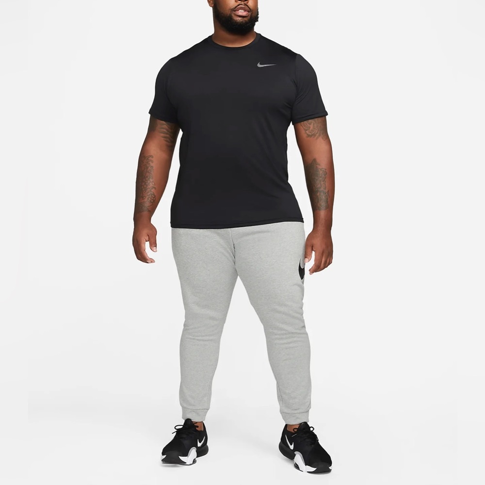 NIKE DRI-FIT Performance Tee